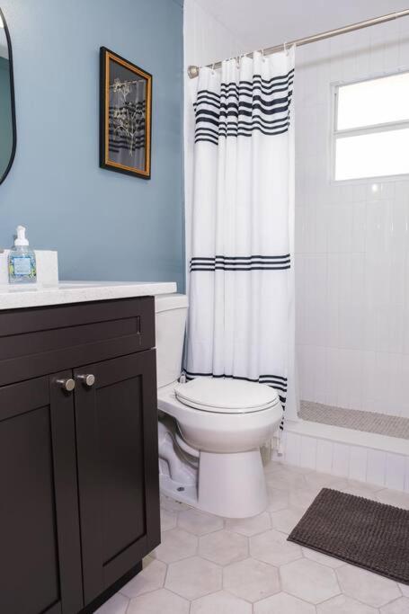 House Near Tampa Zoo And Busch Gardens, Free High Speed Wifi Villa Luaran gambar